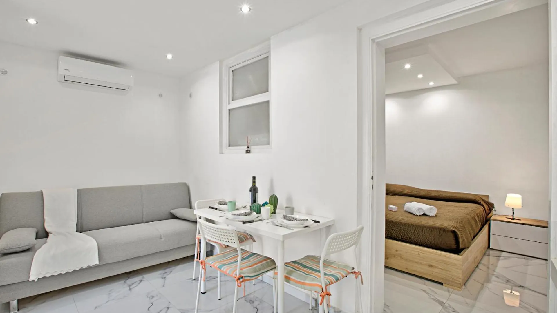 Nitti Apartment In The Centre Of Bari - Happy Rentals contacts